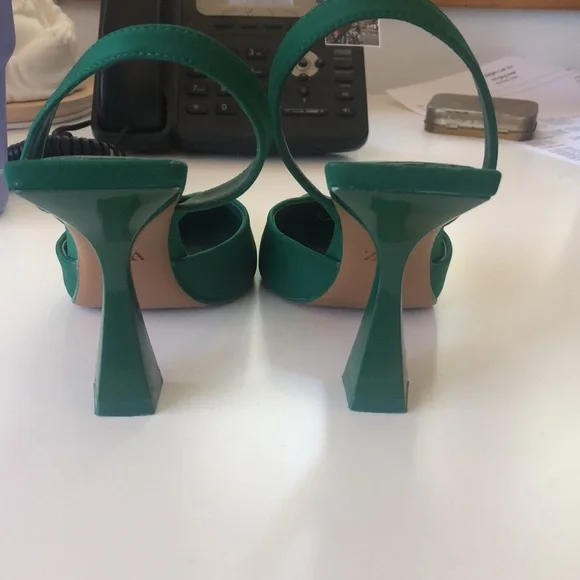 Zara Satin Green V Cut Heels Size 38 - Picture 4 of 5